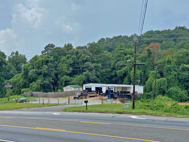 commercial for sale in Dahlonega
